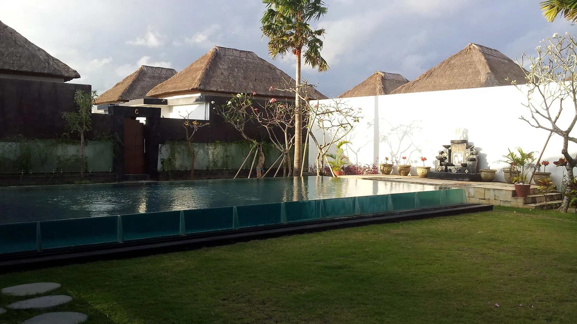 Amor Bali Villas & Spa Resort Seminyak  Seminyak (Bali)